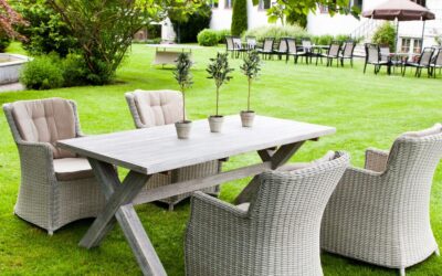 Creating Outdoor Living Spaces That Feel Like a Resort (2025 Edition)